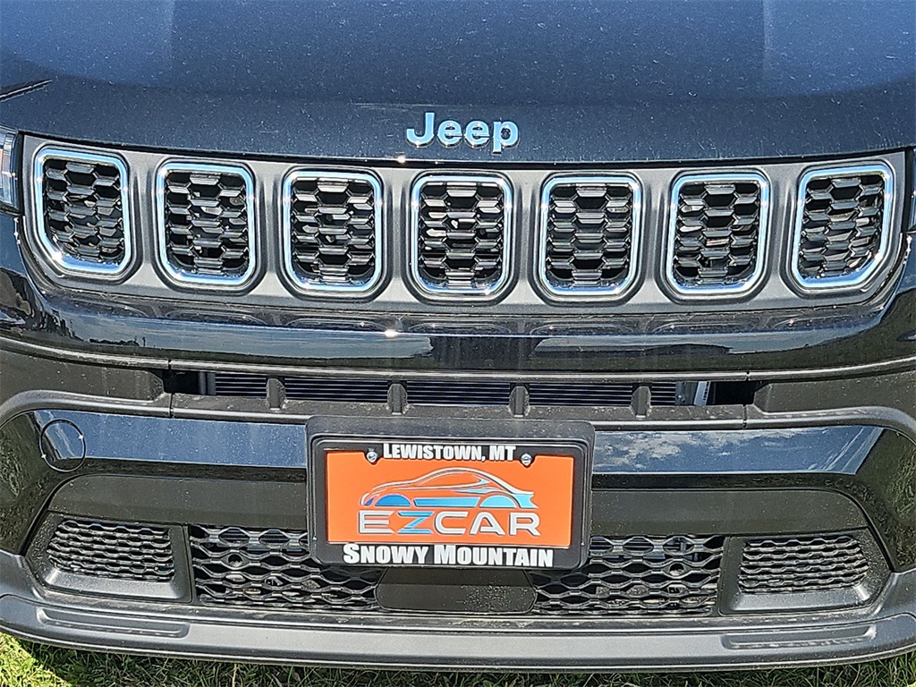 2025 Jeep Compass Latitude photo 18