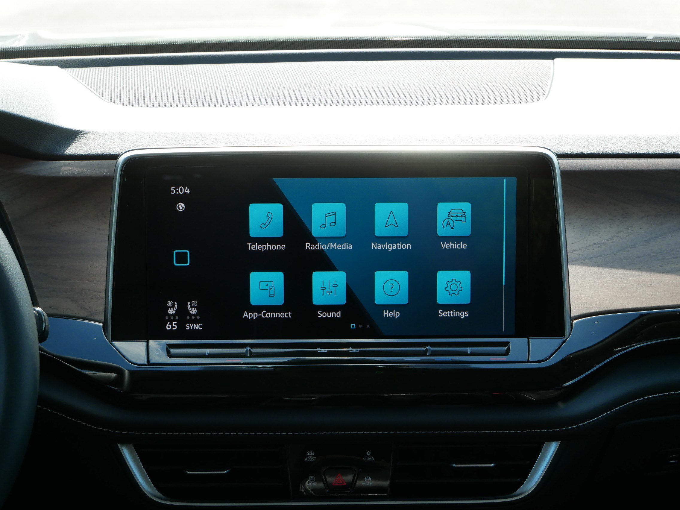 2025 Volkswagen Atlas SE Technology photo 9