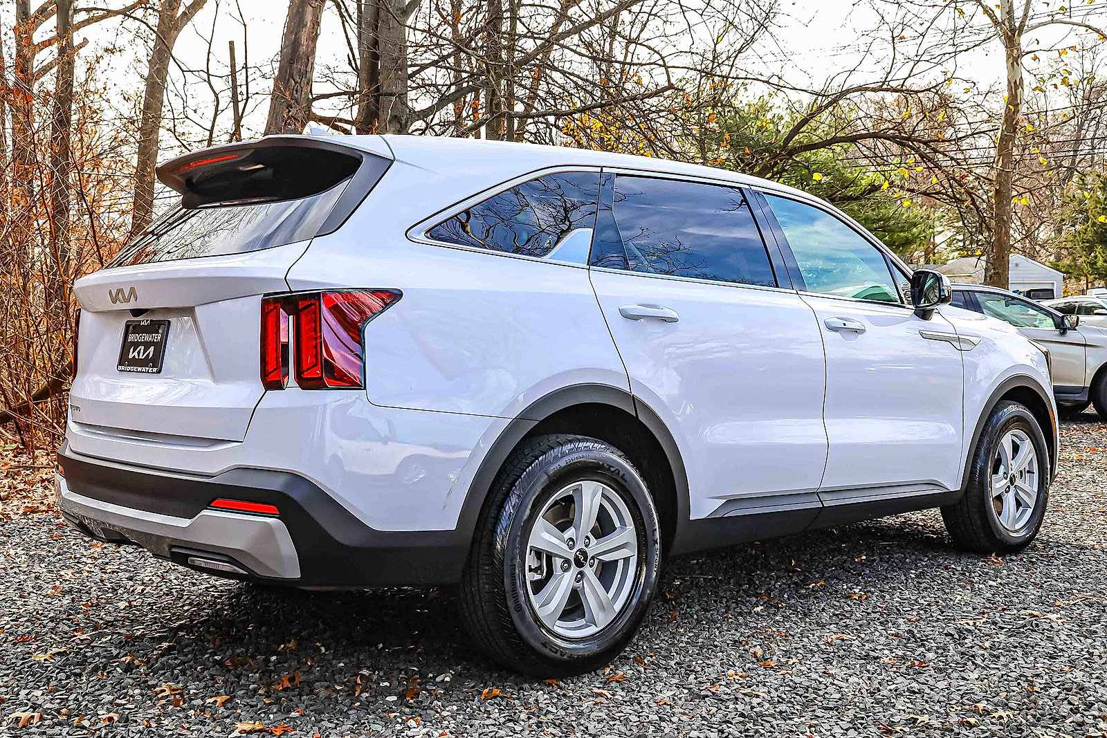 2025 Kia Sorento LX photo 2