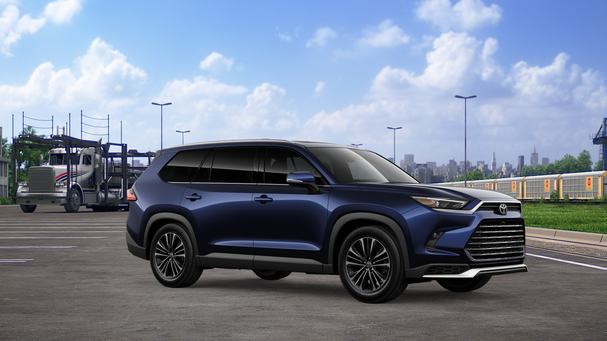 2026 Toyota Grand Highlander Hybrid MAX Platinum AWD photo 12