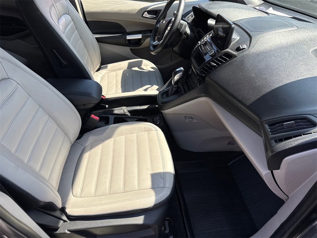 2019 Ford Transit Connect Titanium photo 3