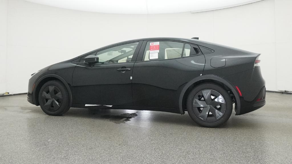 2026 Toyota Prius LE photo 12