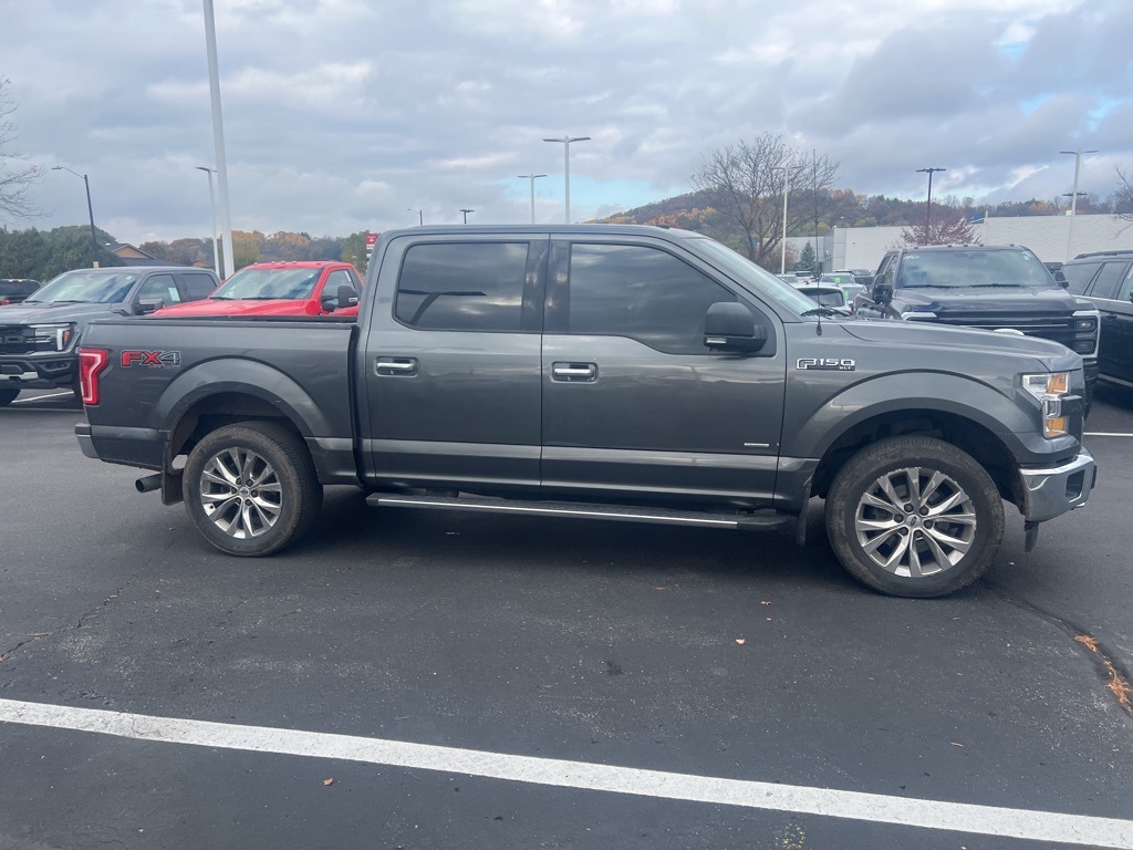2017 Ford F-150 XLT photo 4