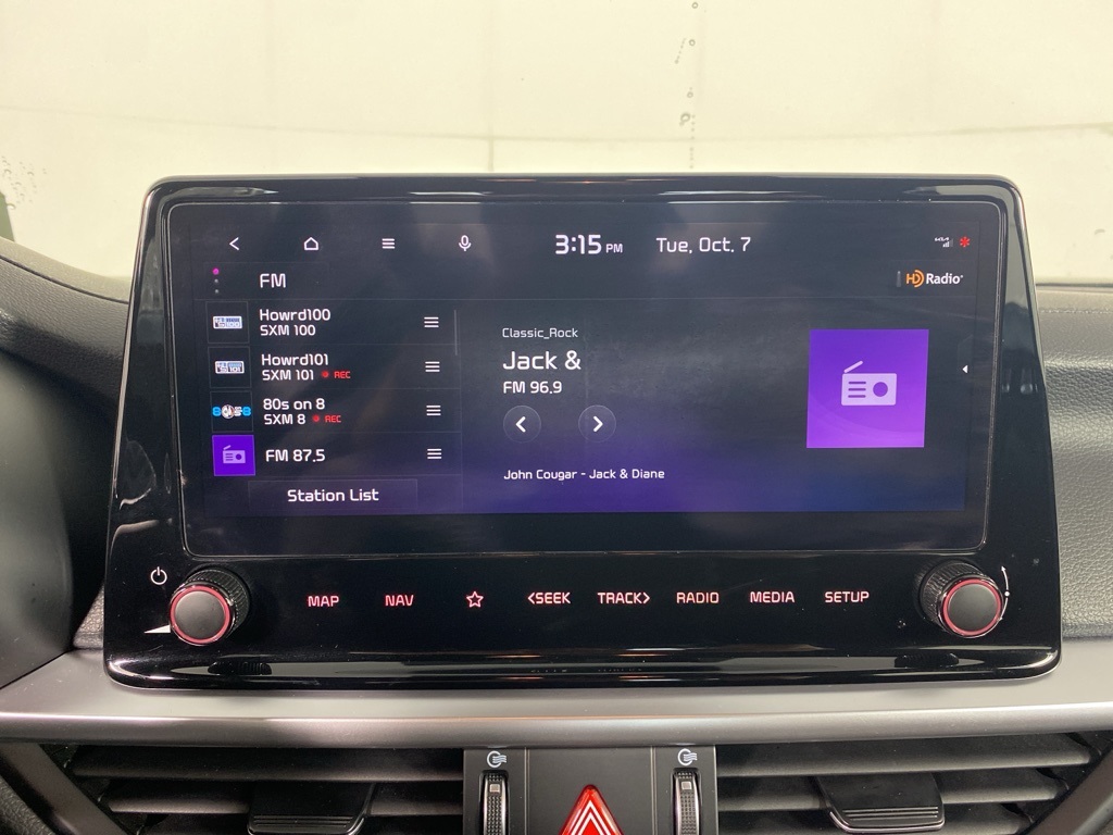 2023 Kia Forte GT-Line photo 18