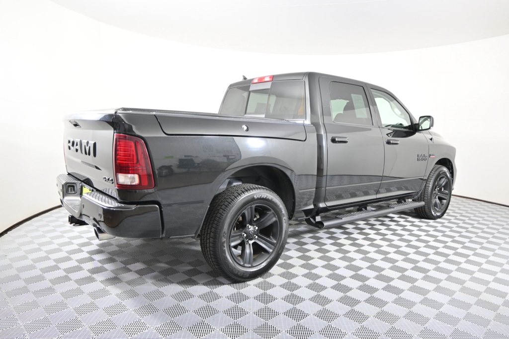 2017 Ram 1500 Sport photo 7