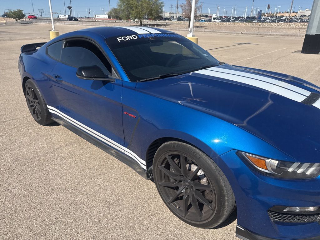 2017 Ford Mustang Shelby GT350 photo 17