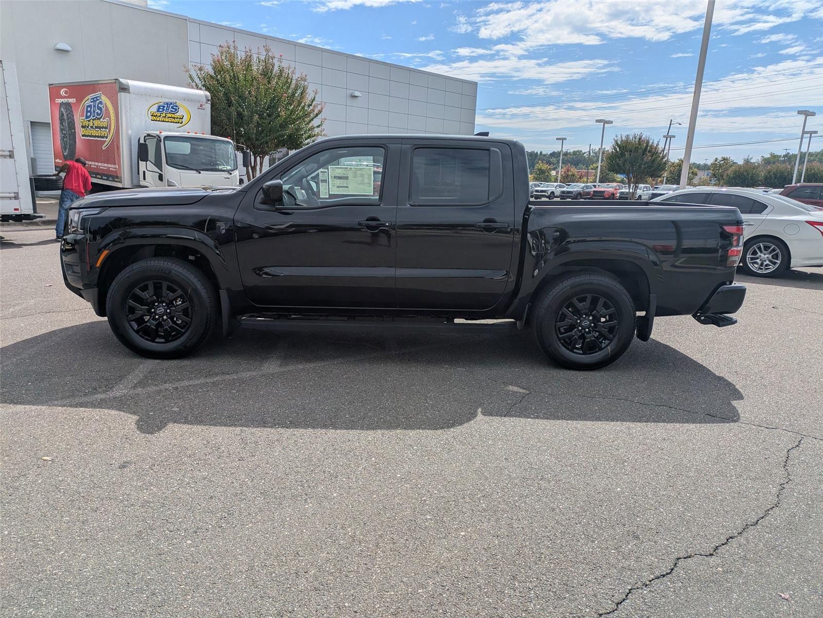 2026 Nissan Frontier SV photo 6