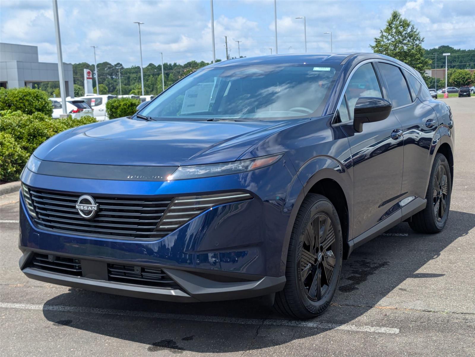 2025 Nissan Murano SV's photo