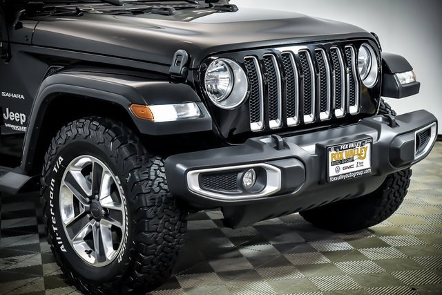 2019 Jeep Wrangler Unlimited Sahara photo 2