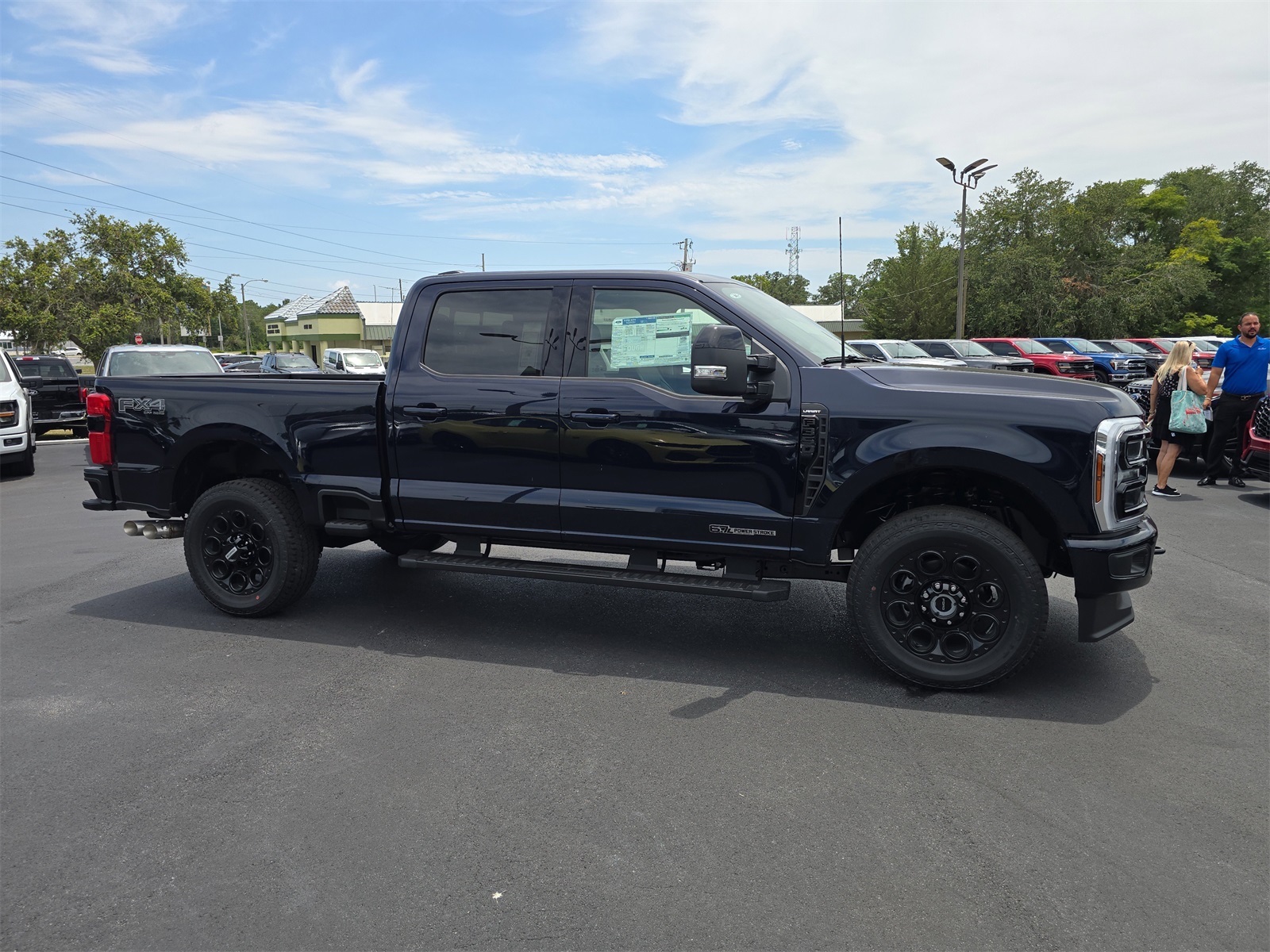 2025 Ford F-350 Lariat photo 2