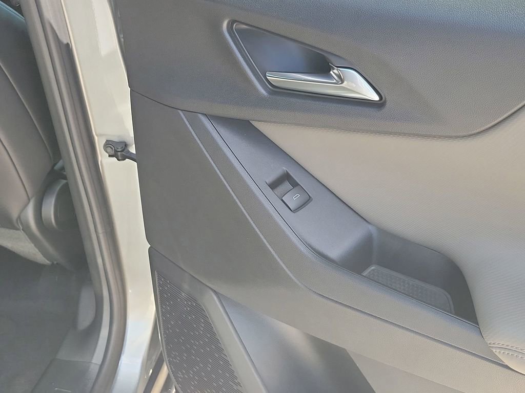 2026 Chevrolet Equinox LT photo 47