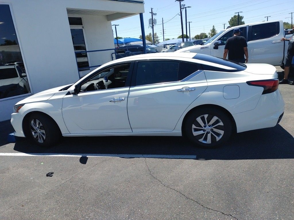 2020 Nissan Altima 2.5 S photo 10