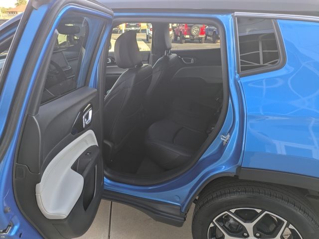 2024 Jeep Compass Limited photo 21