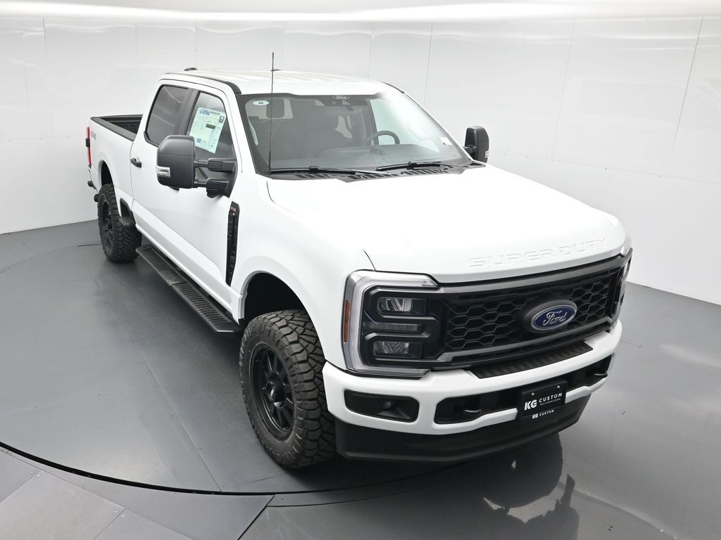 2025 Ford F-250 photo 39