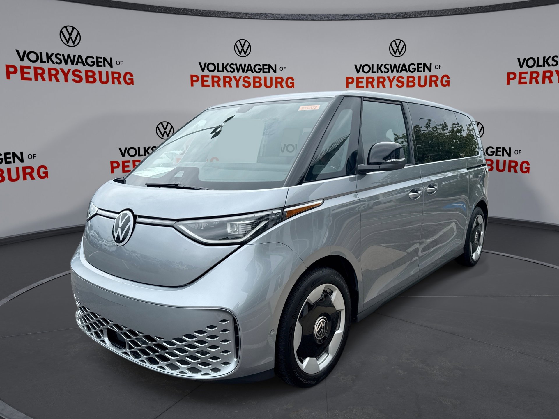 New 2025 Volkswagen Buzz Pro S RWD Mini-van, Passenger in