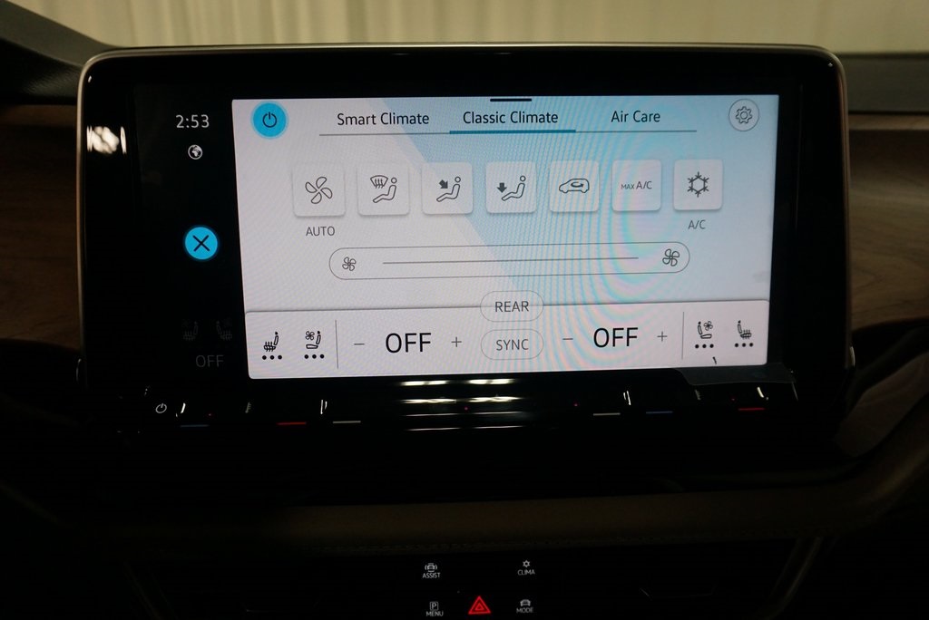 2025 Volkswagen Atlas SE Technology photo 19