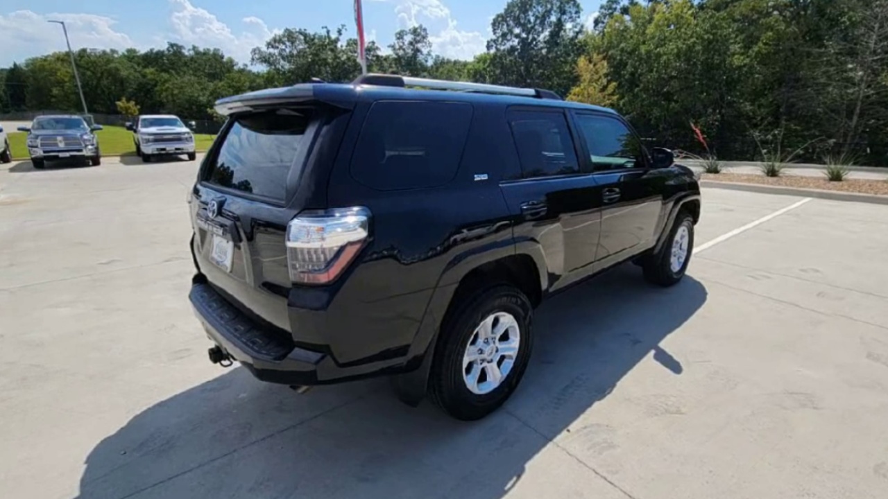 2022 Toyota 4Runner 4WD SR5 Premium photo 35