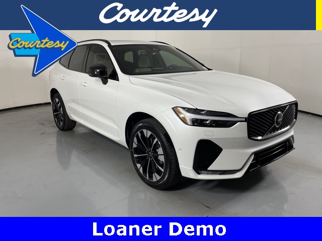 2026 Volvo XC60 Plus's photo