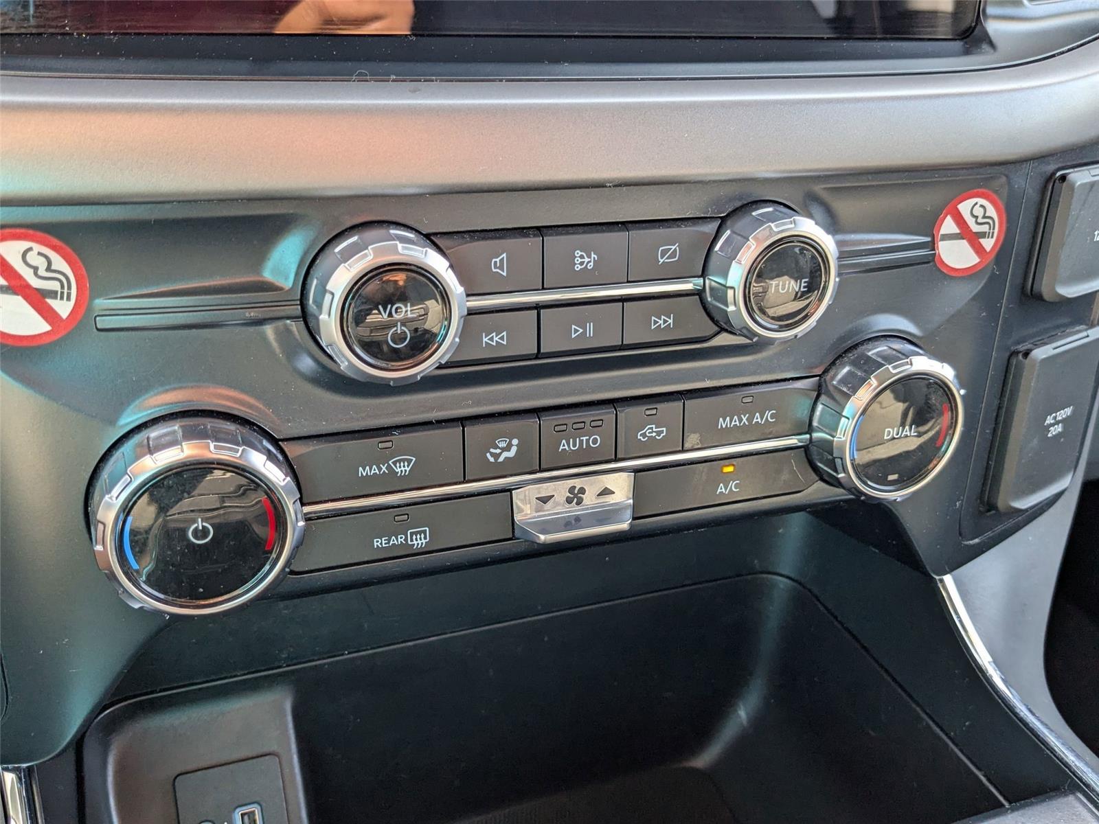 2024 Ford F-150 XLT photo 22