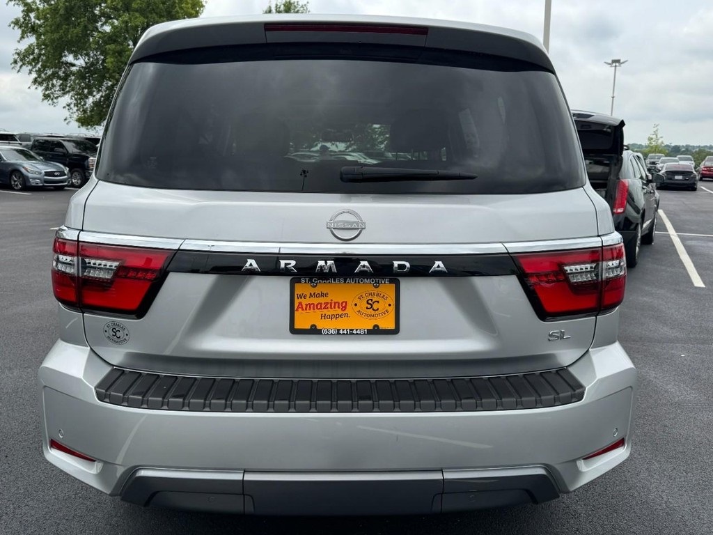 2024 Nissan Armada SL photo 3