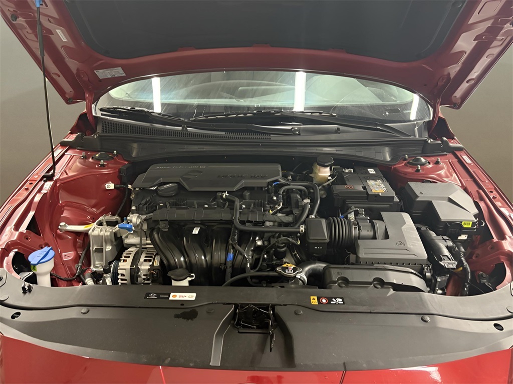 2025 Hyundai Elantra Limited photo 22