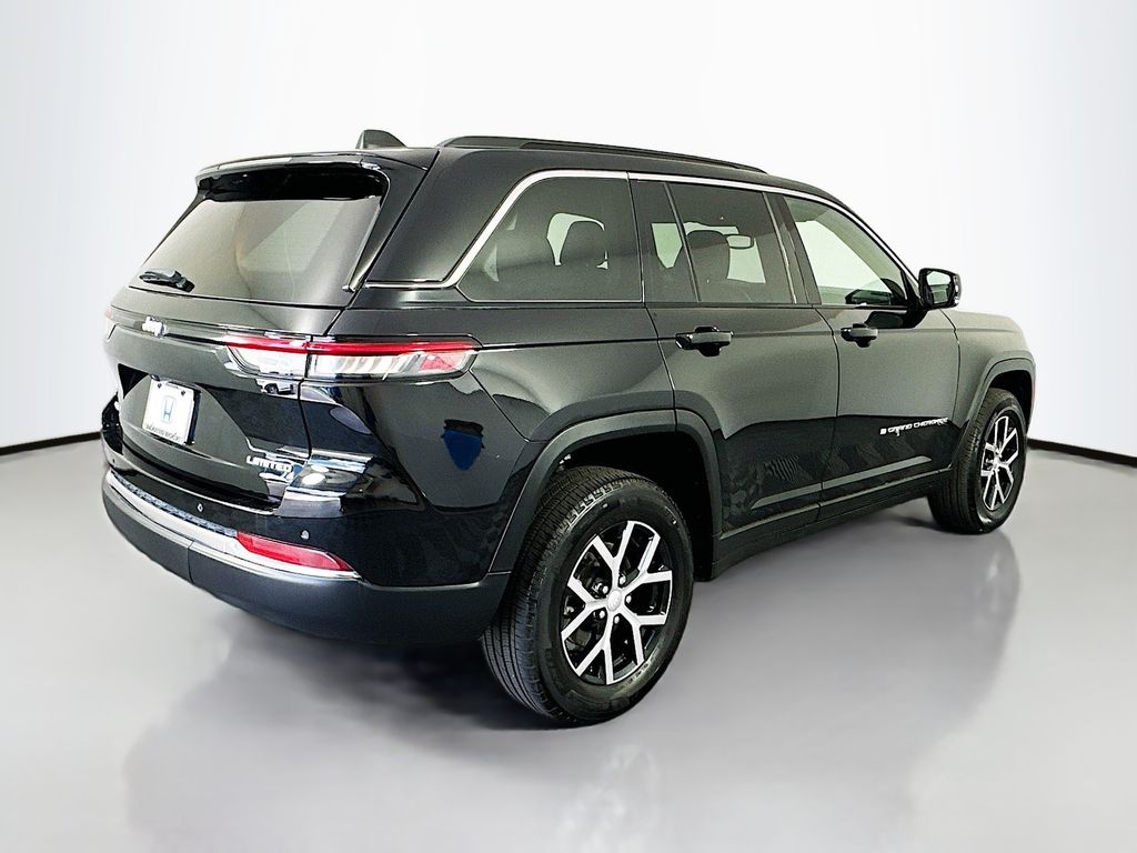 2024 Jeep Grand Cherokee Limited photo 5