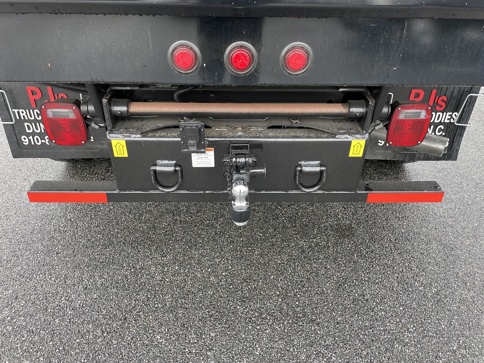 2024 Ford F-550 photo 8