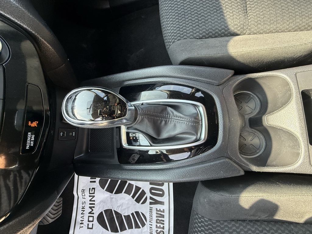 2018 Nissan Rogue Sport S photo 11