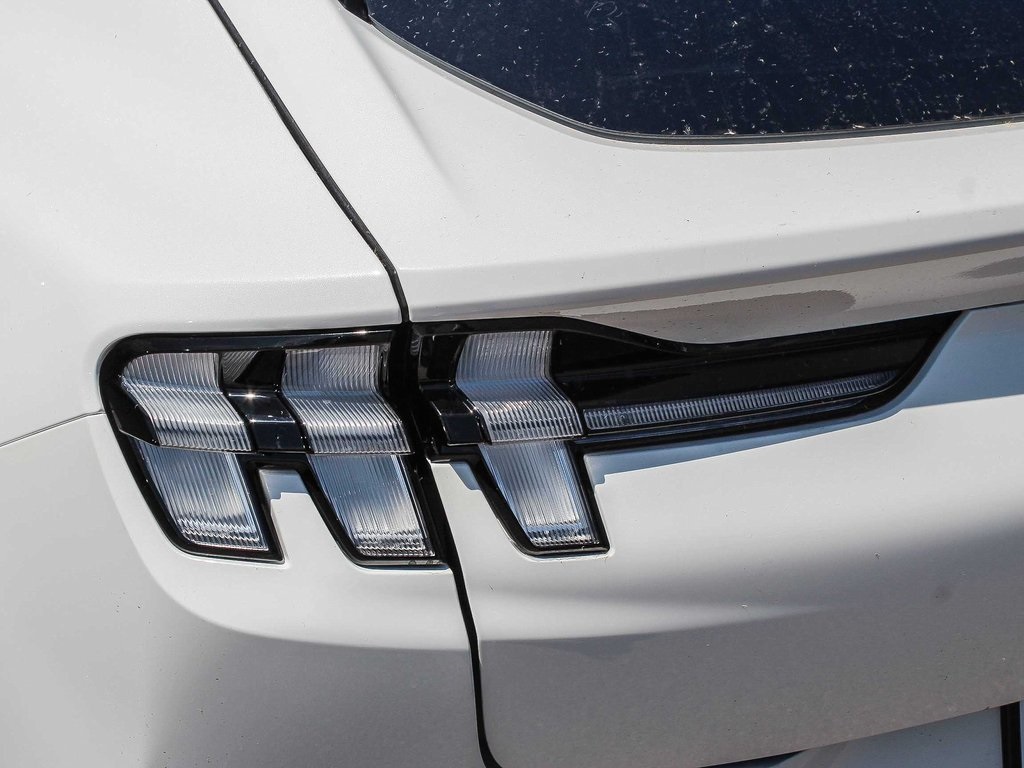 2025 Ford Mustang Mach-E Premium photo 10