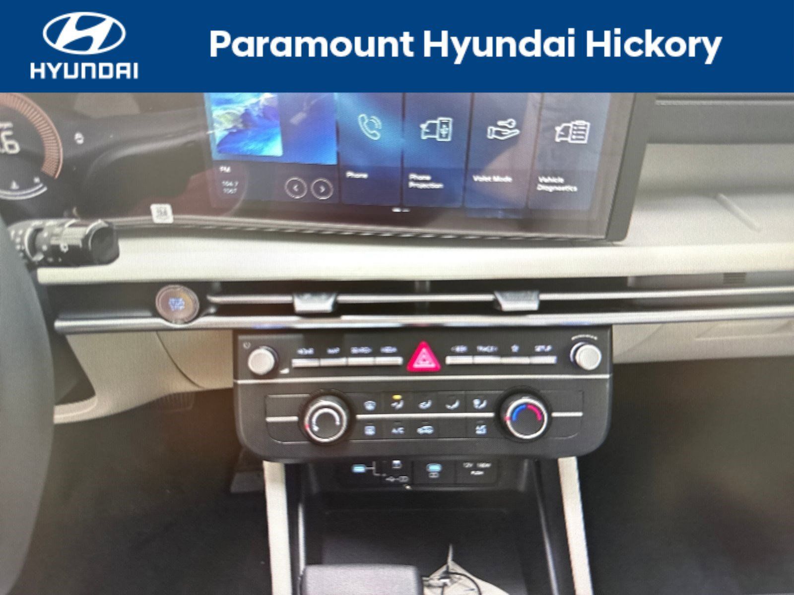 2025 Hyundai Tucson SE photo 5