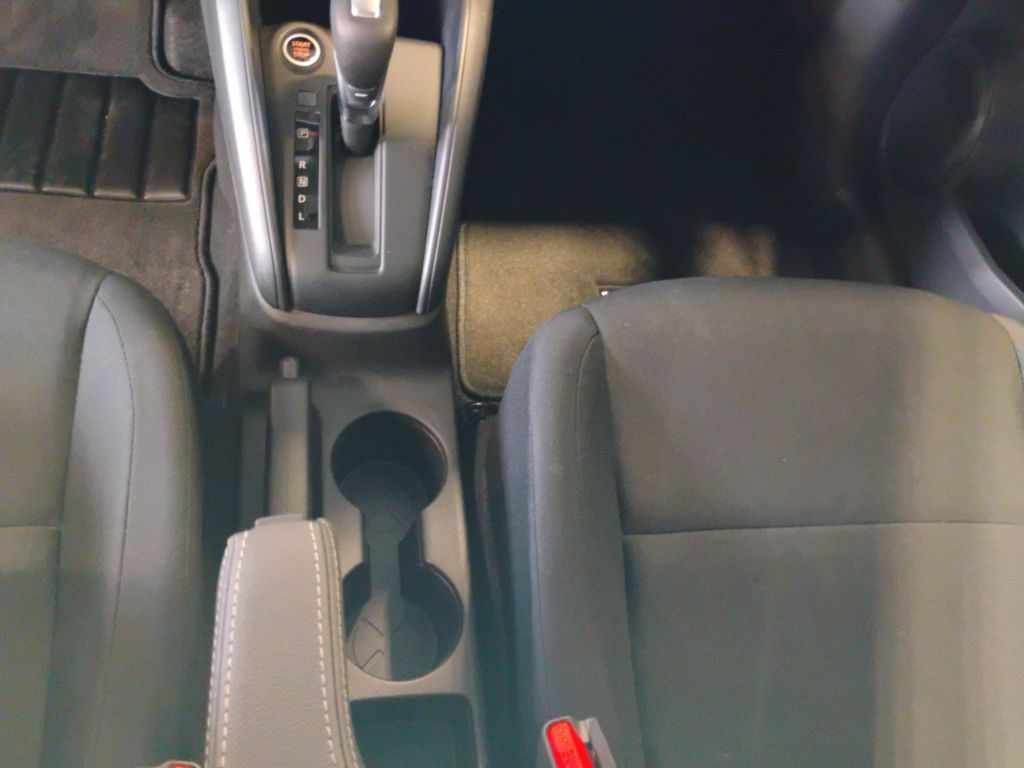 2025 Nissan Kicks Play S photo 10