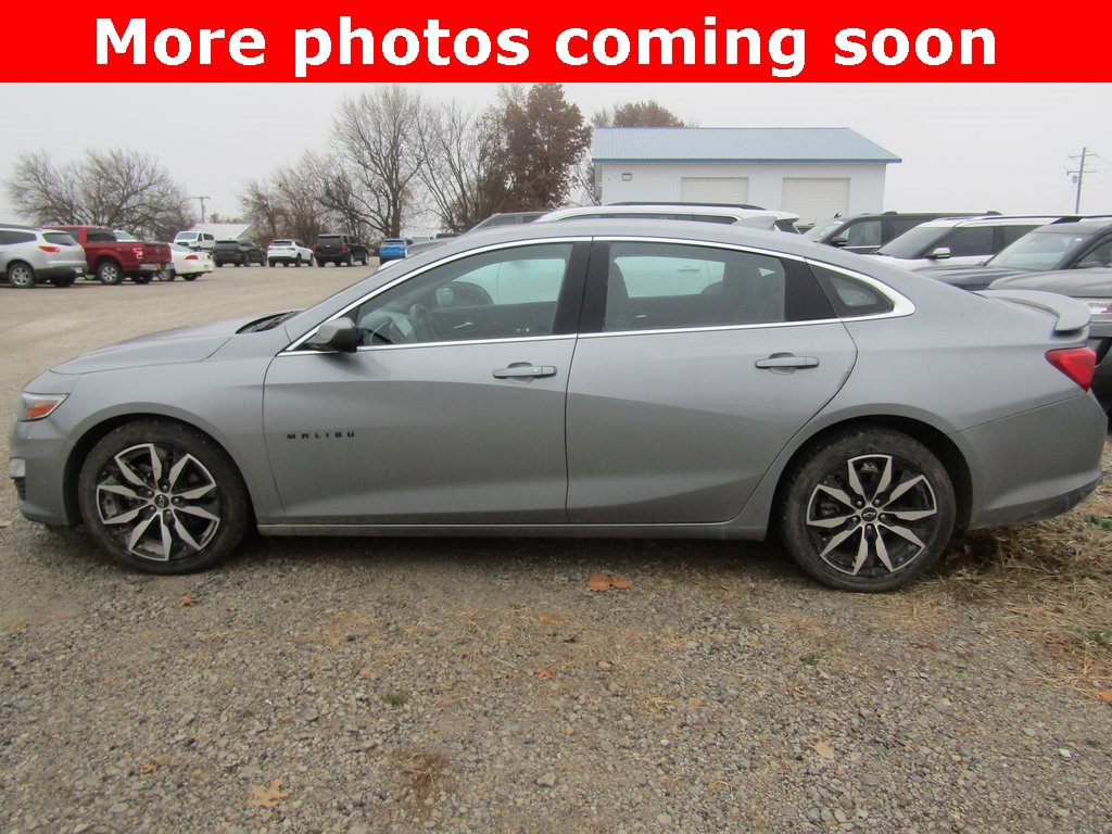 2024 Chevrolet Malibu RS photo 2