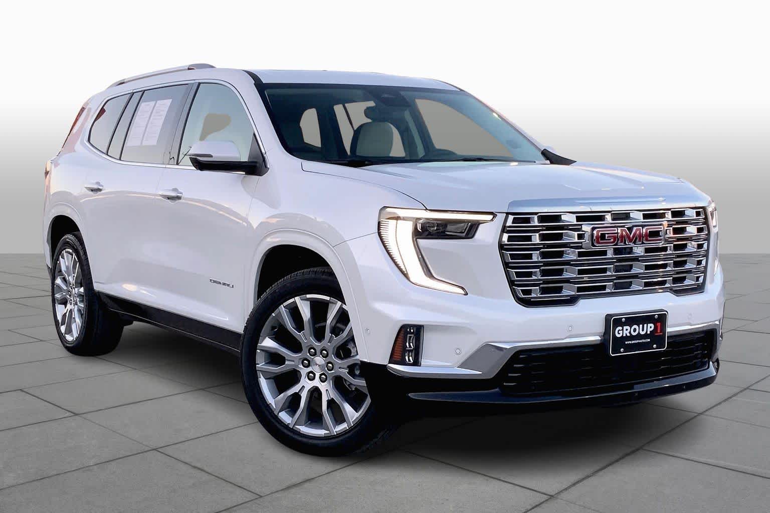 2024 Gmc Acadia Denali photo 2