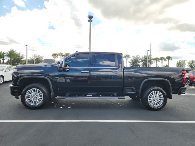 2023 Chevrolet Silverado 3500HD High Country photo 2