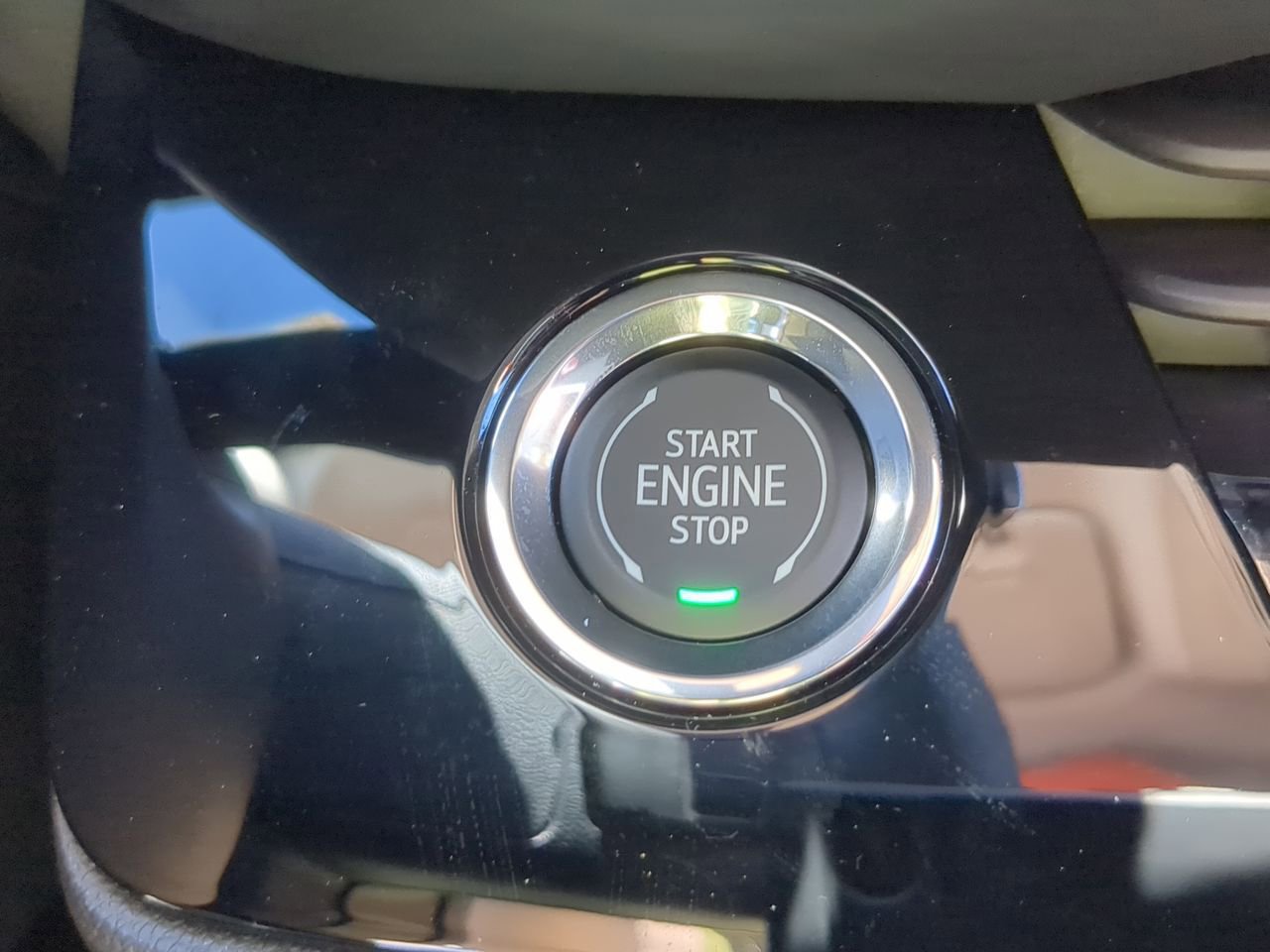 2025 Buick Envision Avenir photo 17