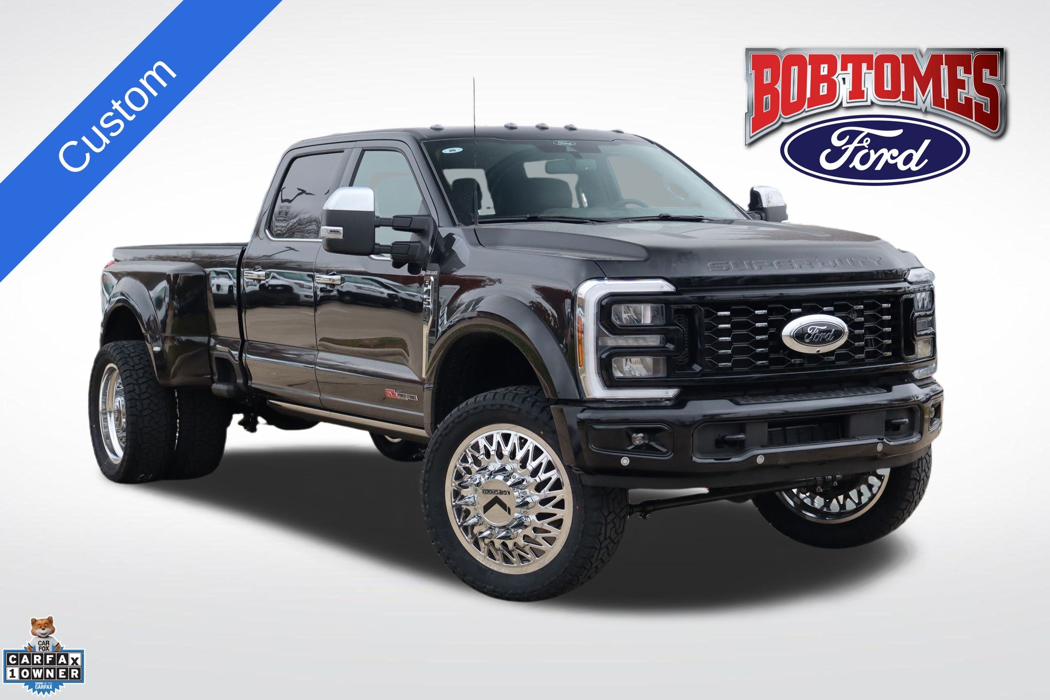 2026 Ford F-450 Super Duty King Ranch's photo