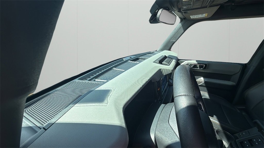 2022 Ford Bronco Base photo 27
