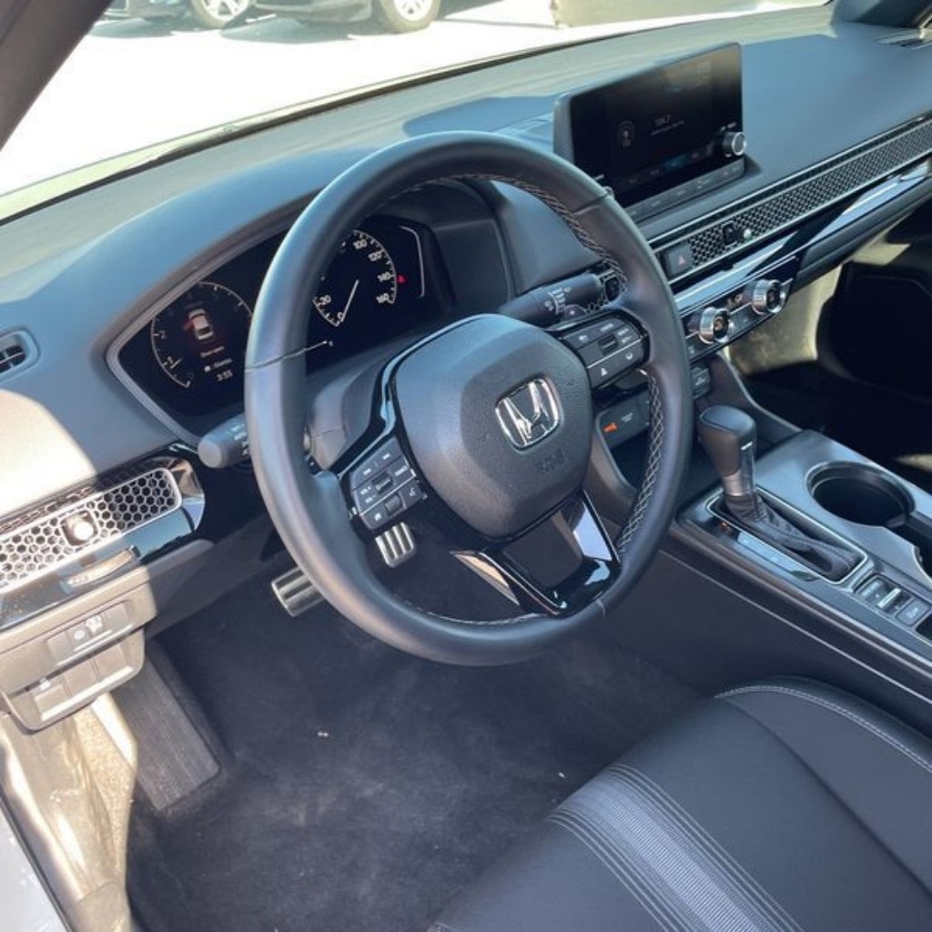 2025 Honda Civic Sport photo 11