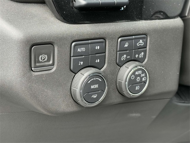 2023 Chevrolet Silverado 1500 High Country photo 28