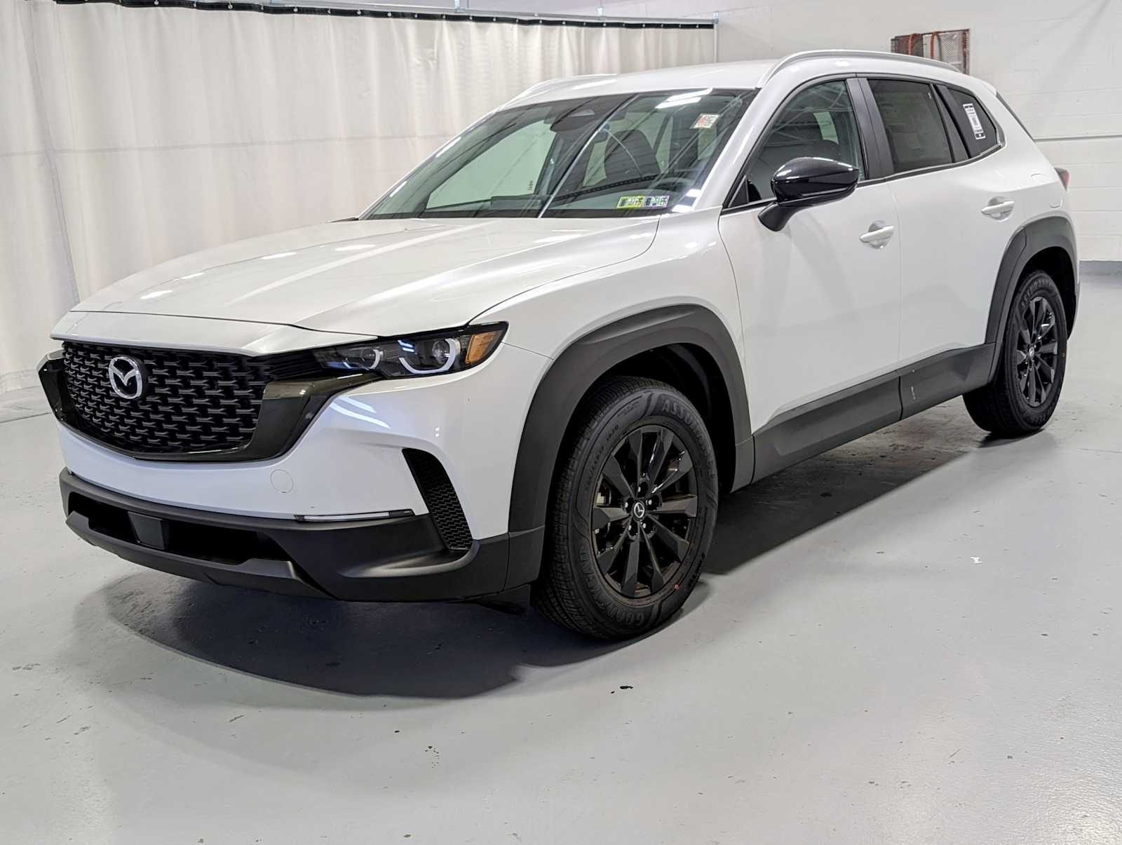 2025 Mazda CX-50 Select's photo