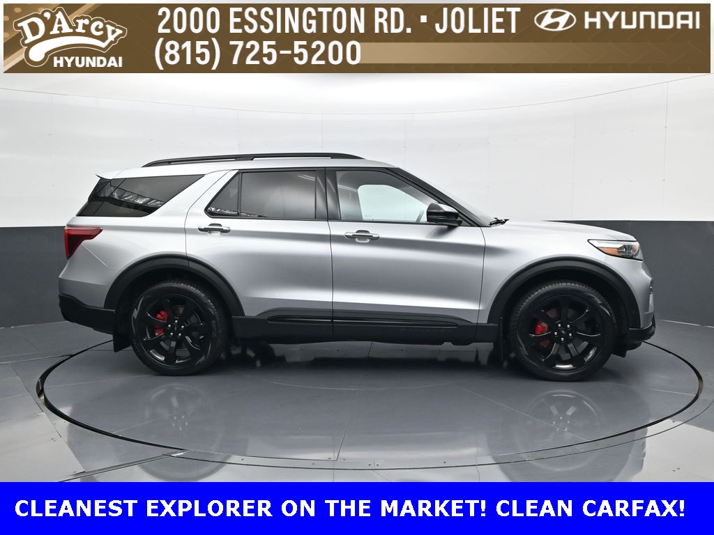 2022 Ford Explorer ST photo 3