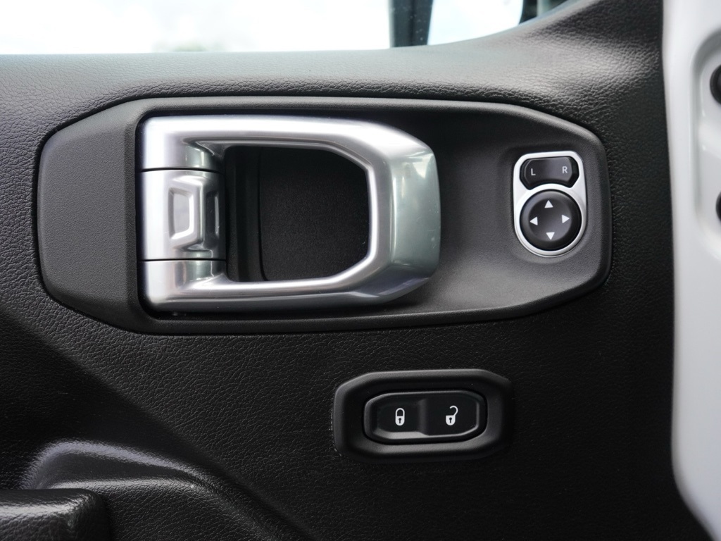 Used 2024 White Jeep Sport S 4xe image 11