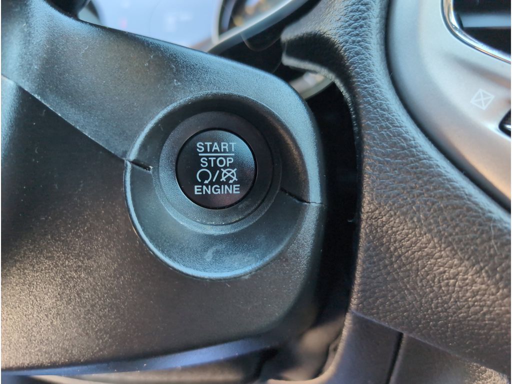 2020 Jeep Compass North Edition photo 18