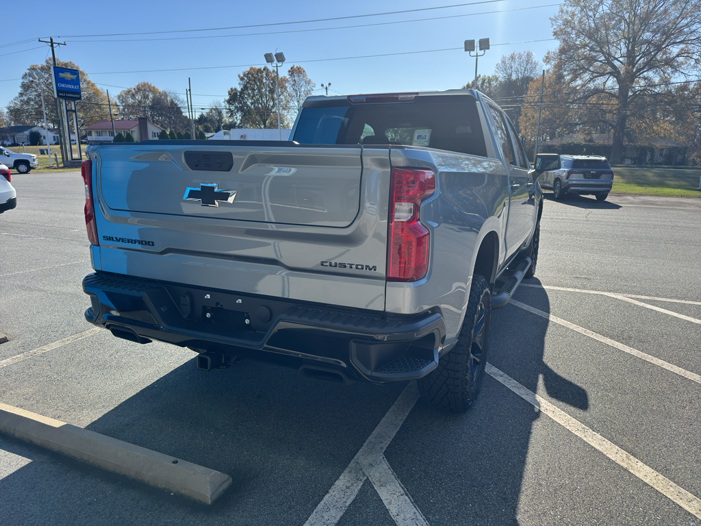 2026 Chevrolet Silverado 1500 Custom Trail Boss photo 4