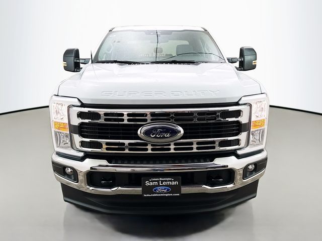 2026 Ford F-250 photo 2