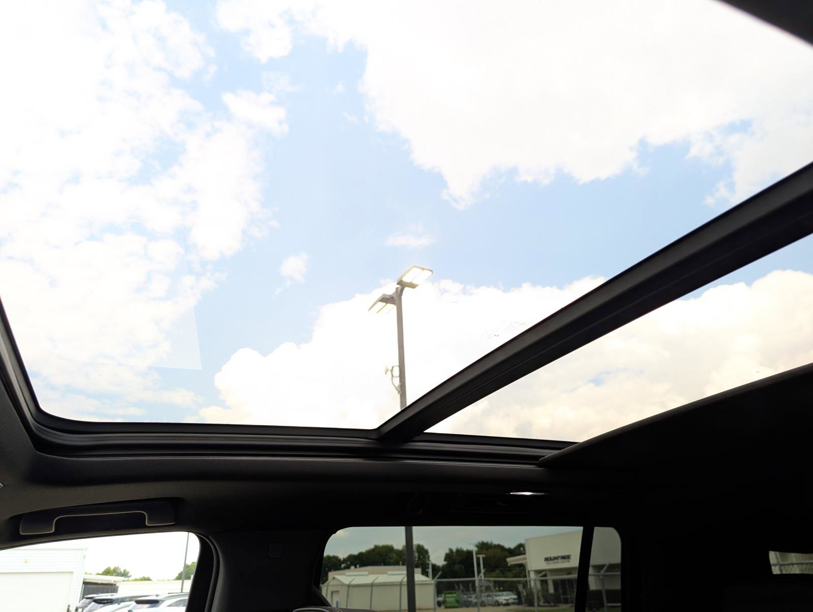 2023 Gmc Yukon XL Denali photo 10