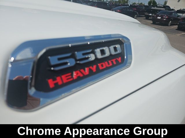 2019 Ram 5500 photo 3