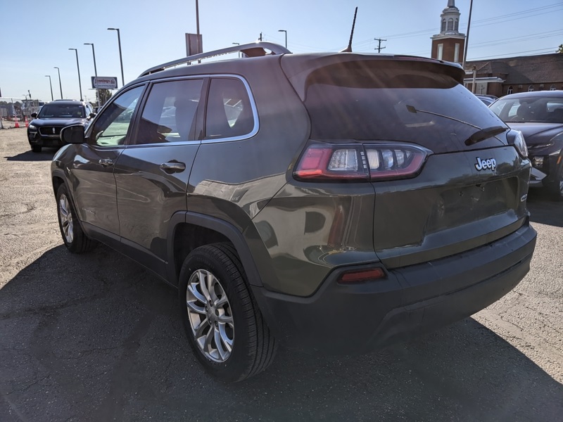 2019 Jeep Cherokee Latitude photo 3