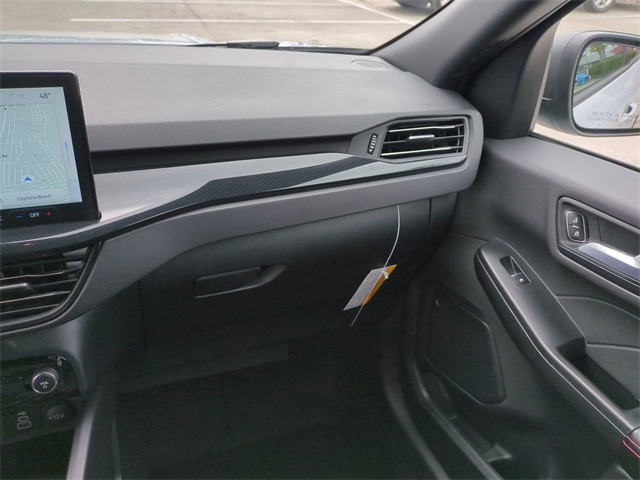 2025 Ford Escape ST-Line photo 16