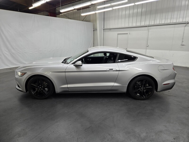 2015 Ford Mustang EcoBoost Premium photo 2